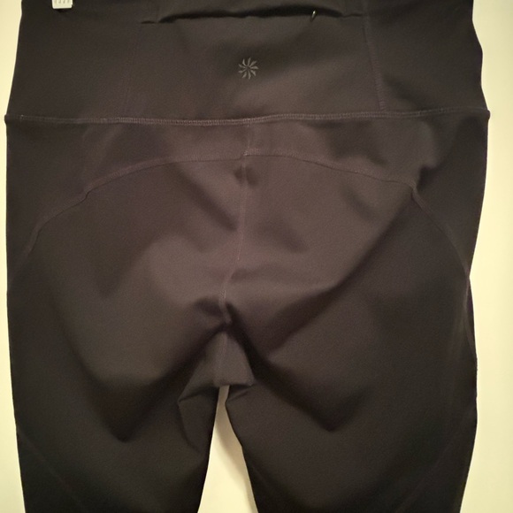 Athleta Aurora Precision Black Reflective Rainbow Dot 7/8 Leggings- M NWOT - Picture 7 of 16